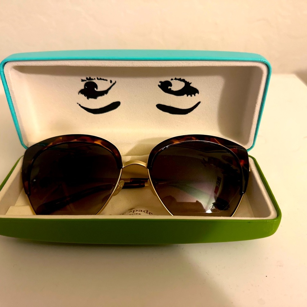 Kate Spade retro sunglasses
